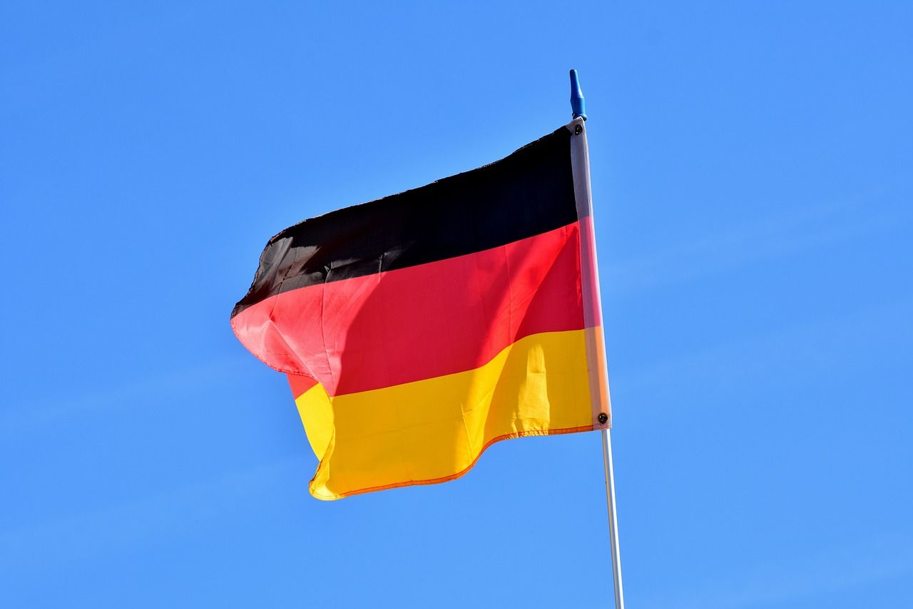 Jak zacząć mówić płynnie po niemiecku dzięki kursom online?